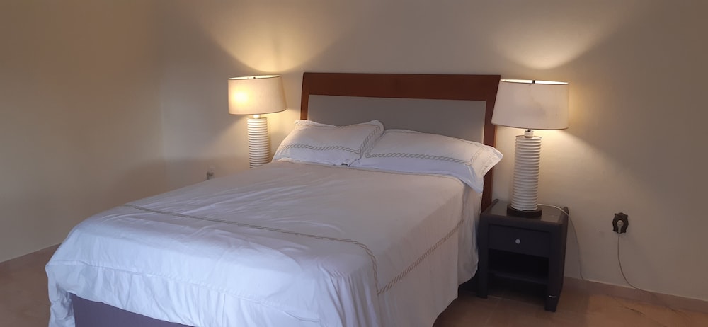 island house curacao