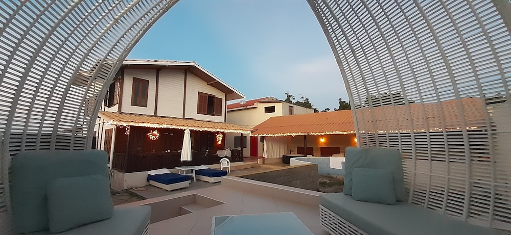 island house curacao