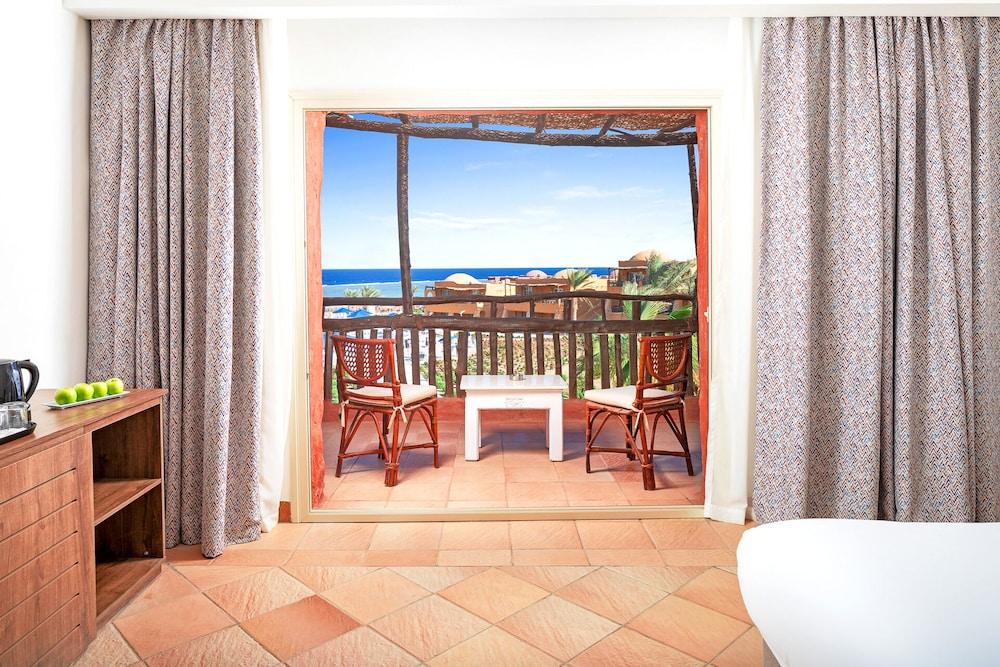 pickalbatros villaggio resort portofino marsa alam