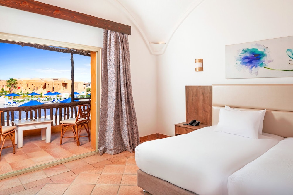 pickalbatros villaggio resort portofino marsa alam