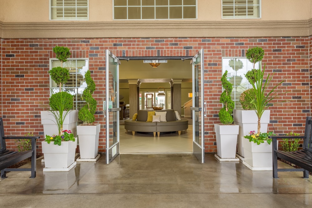 holiday inn auburn by ihg
