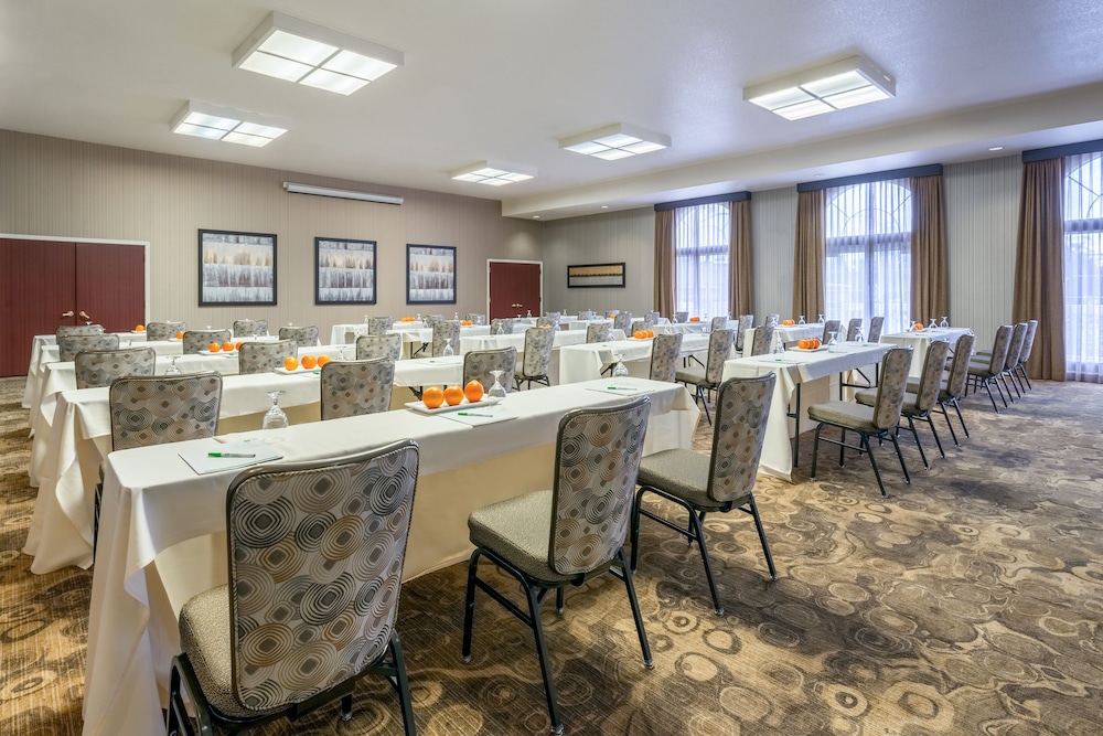 holiday inn auburn by ihg