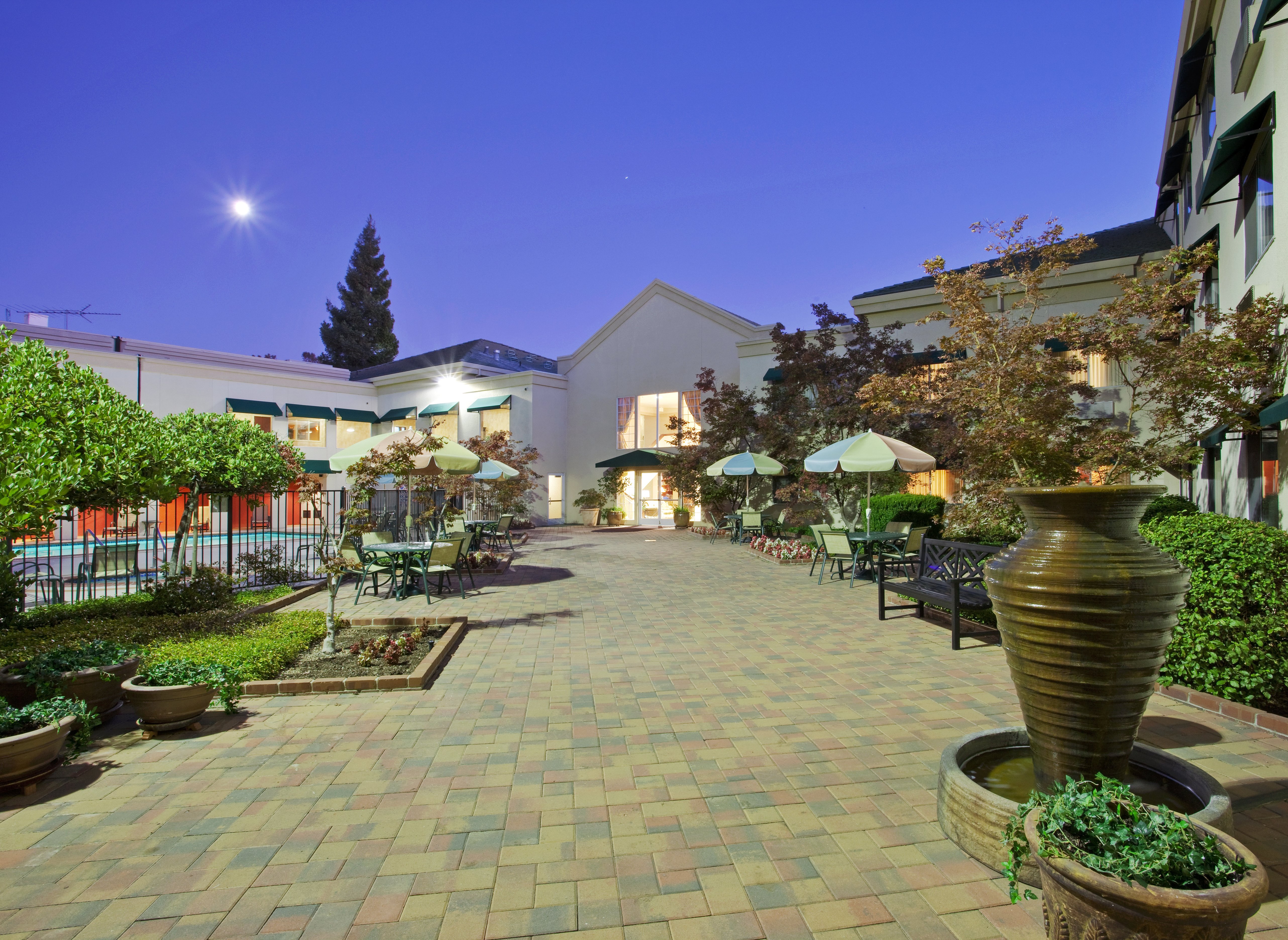 holiday inn auburn by ihg