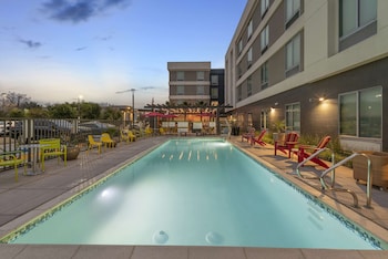 home2 suites by hilton san bernardino