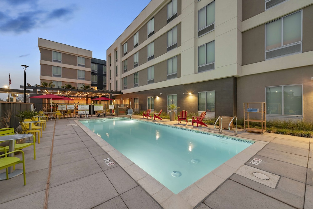 home2 suites by hilton san bernardino