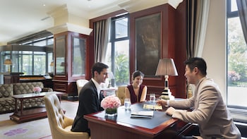 intercontinental shanghai ruijin by ihg