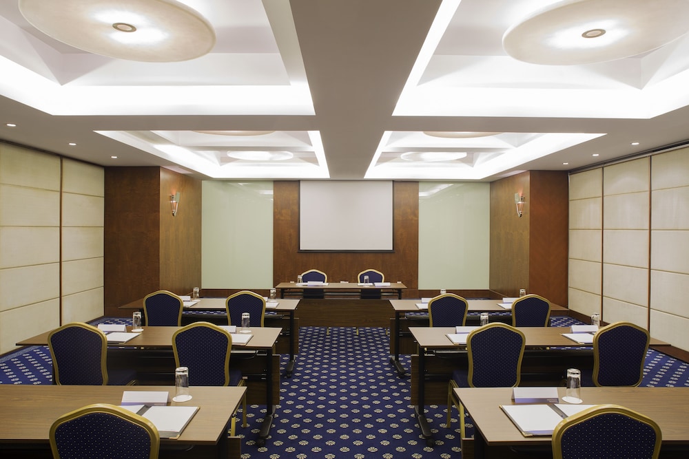 novotel shanghai atlantis