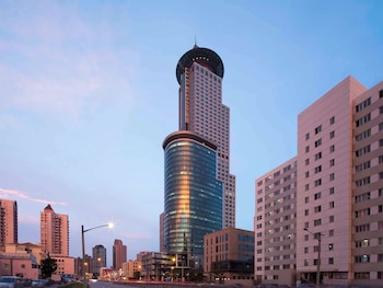 novotel shanghai atlantis