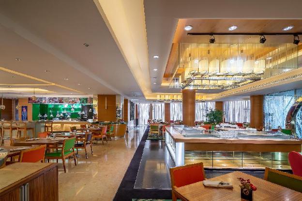 renaissance shanghai yu garden hotel on the bund