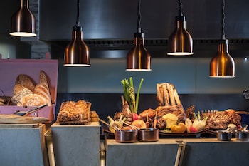 the langham shanghai xintiandi