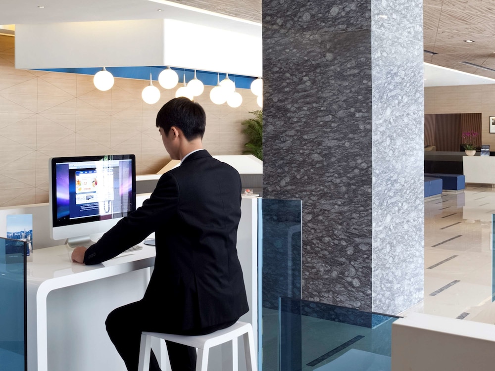 novotel shenzhen watergate