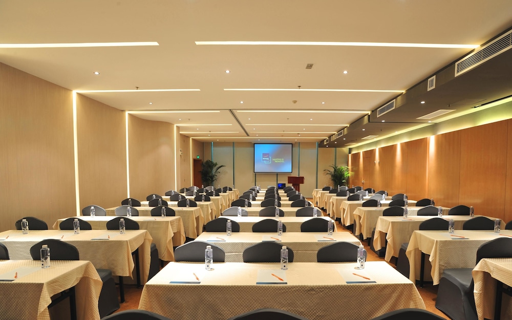 novotel shenzhen watergate