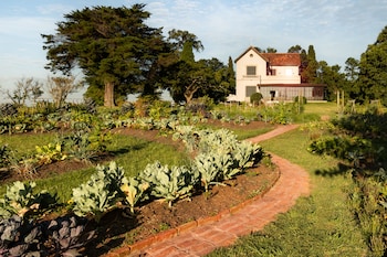 las liebres restaurant and hotel