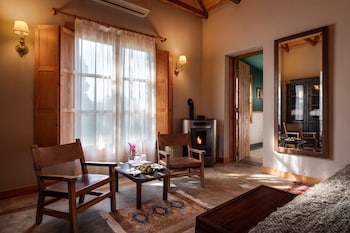 las liebres restaurant and hotel