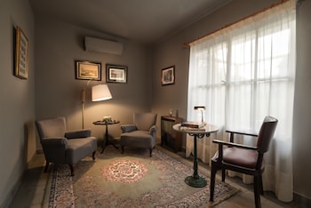 las liebres restaurant and hotel