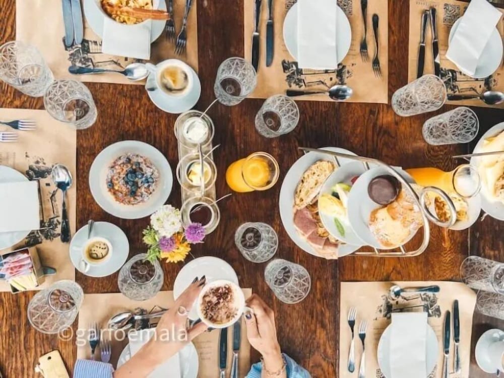 las liebres restaurant and hotel