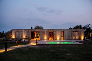las liebres restaurant and hotel