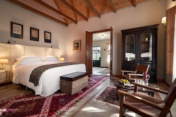 las liebres restaurant and hotel