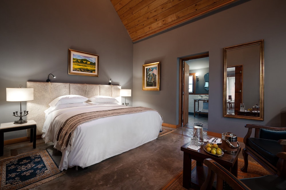 las liebres restaurant and hotel