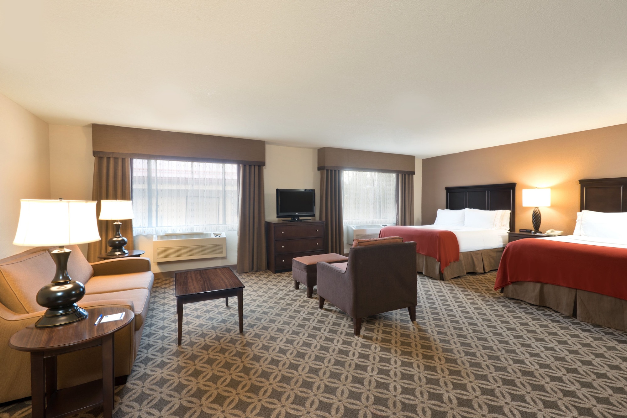 holiday inn express show low by ihg