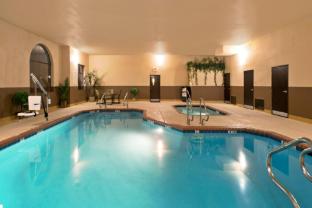 holiday inn express show low by ihg