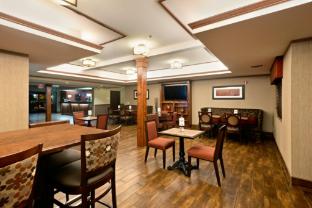 holiday inn express show low by ihg