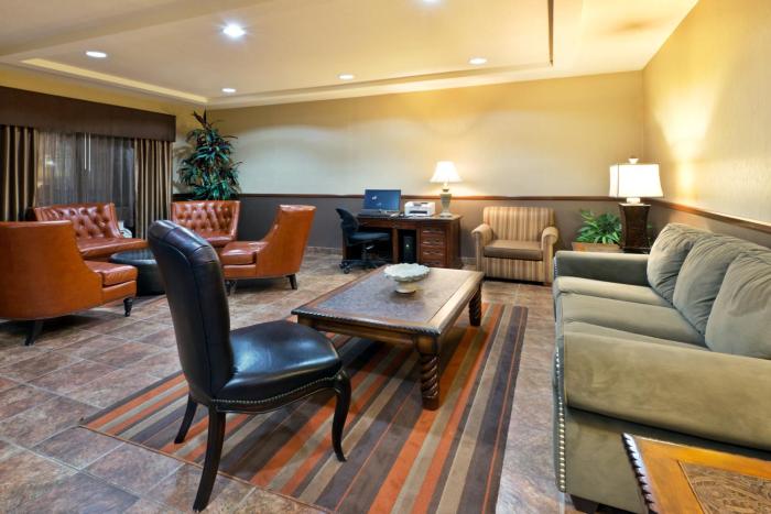 holiday inn express show low by ihg
