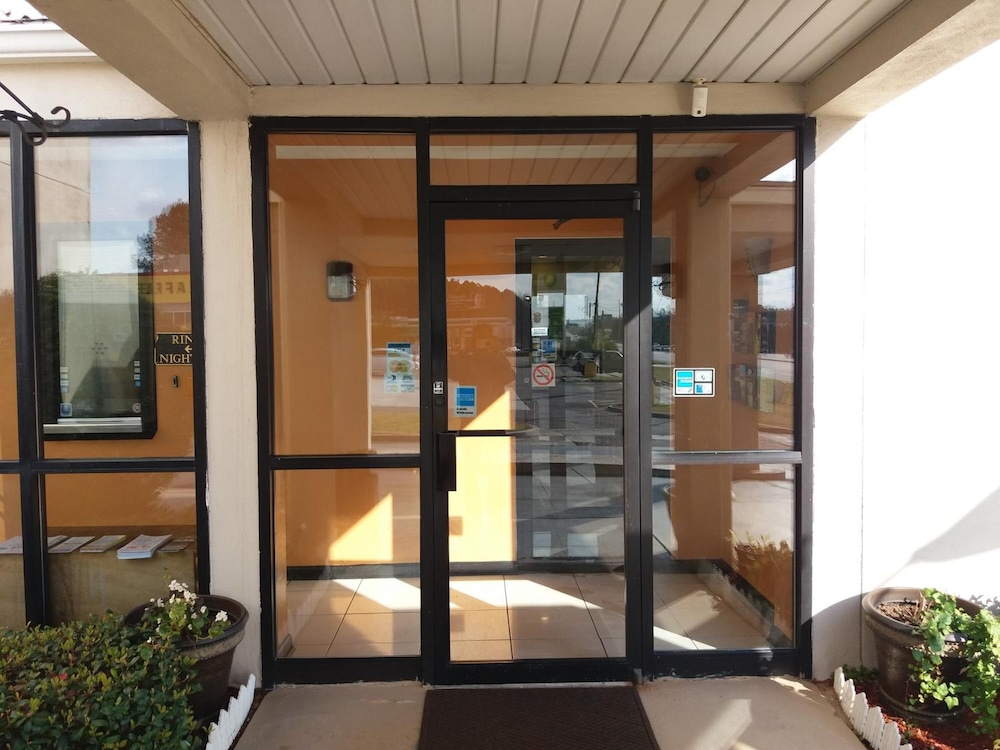 budgetel inn and suites