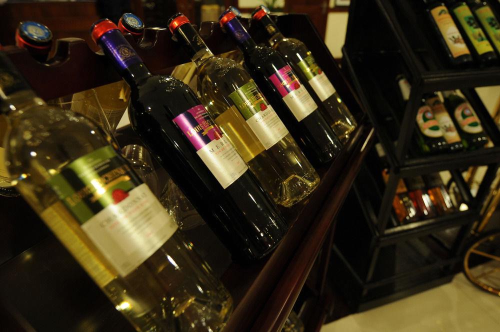 paradise angkor villa