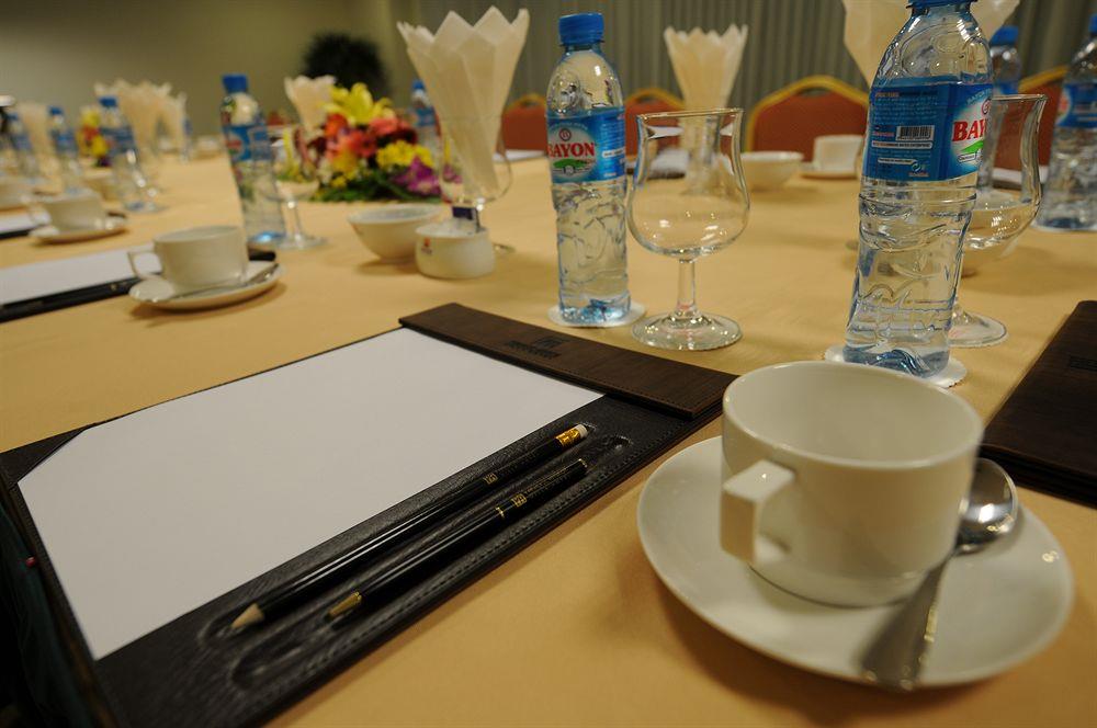 paradise angkor villa