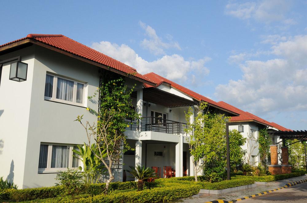 paradise angkor villa