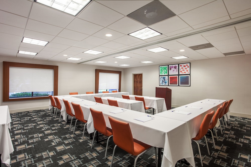 holiday inn express suites augusta west ft gordon