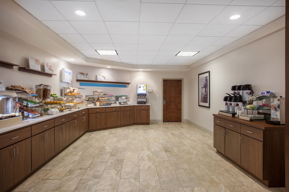 holiday inn express suites augusta west ft gordon