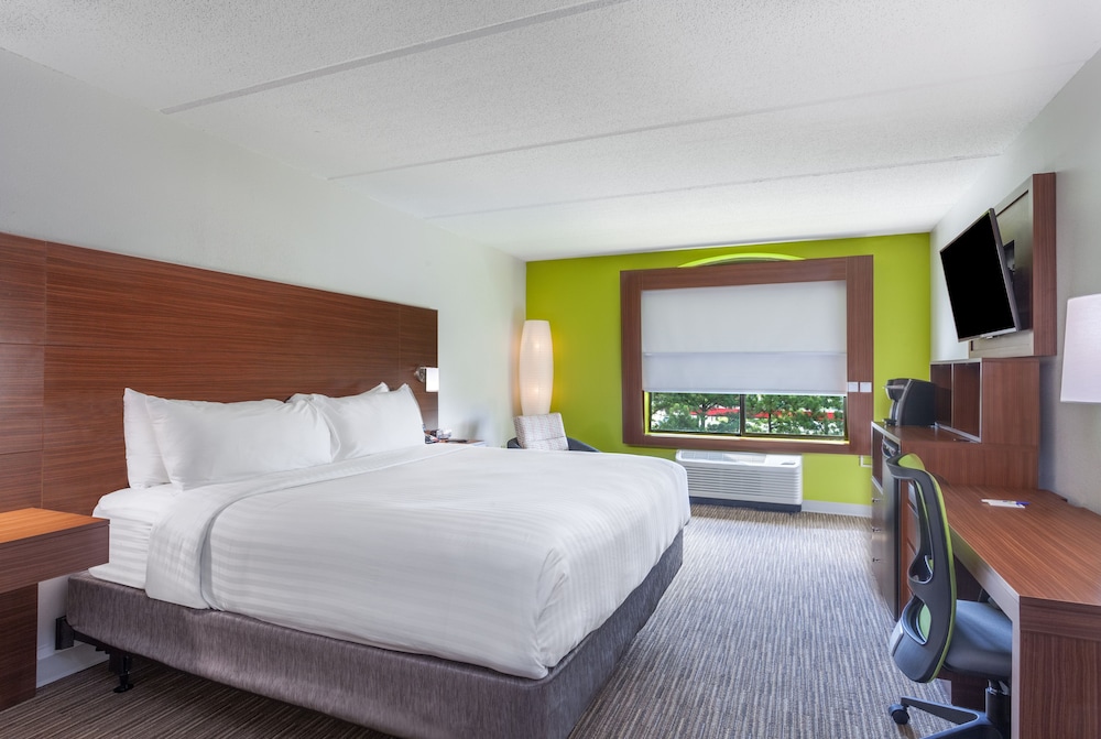 holiday inn express suites augusta west ft gordon
