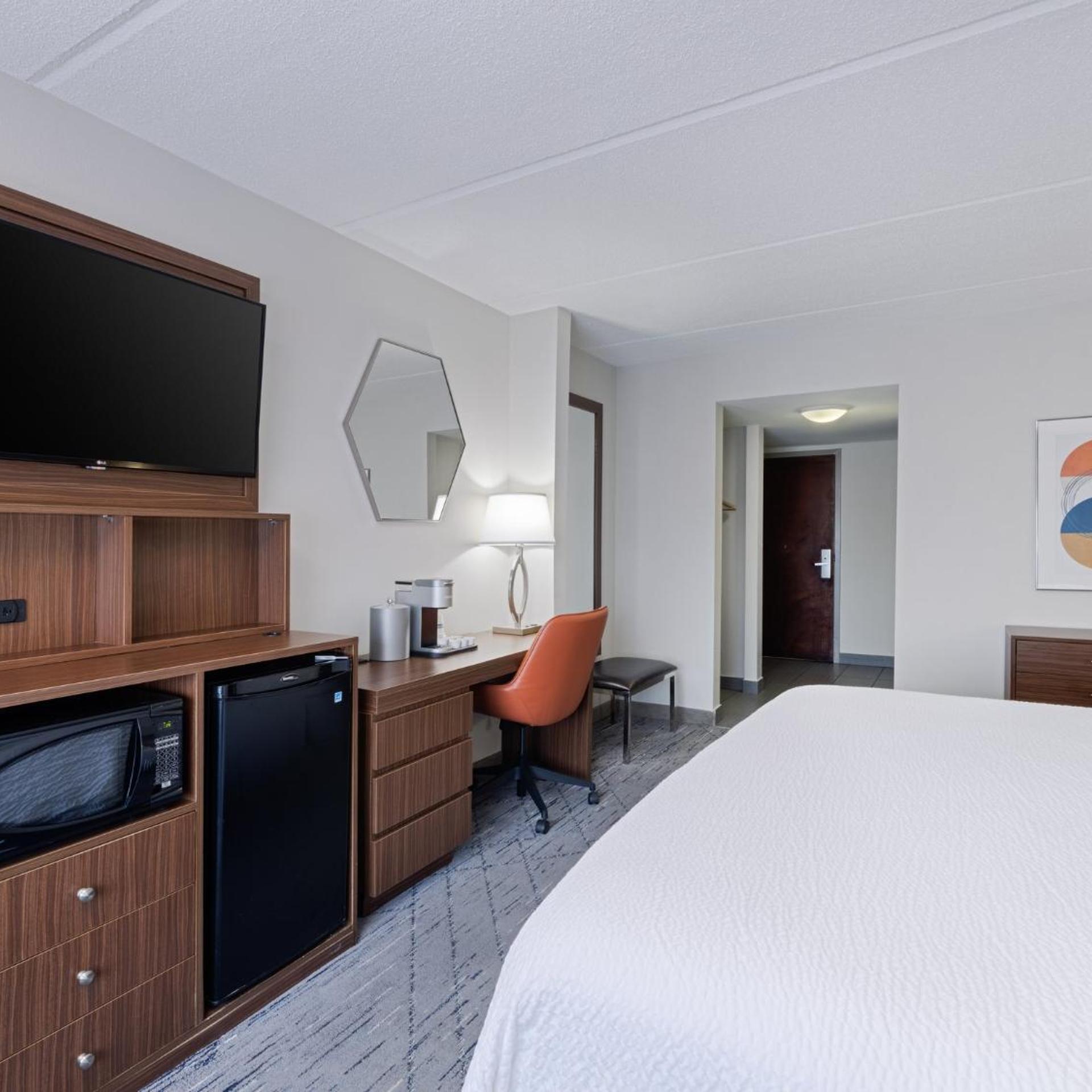 holiday inn express suites augusta west ft gordon
