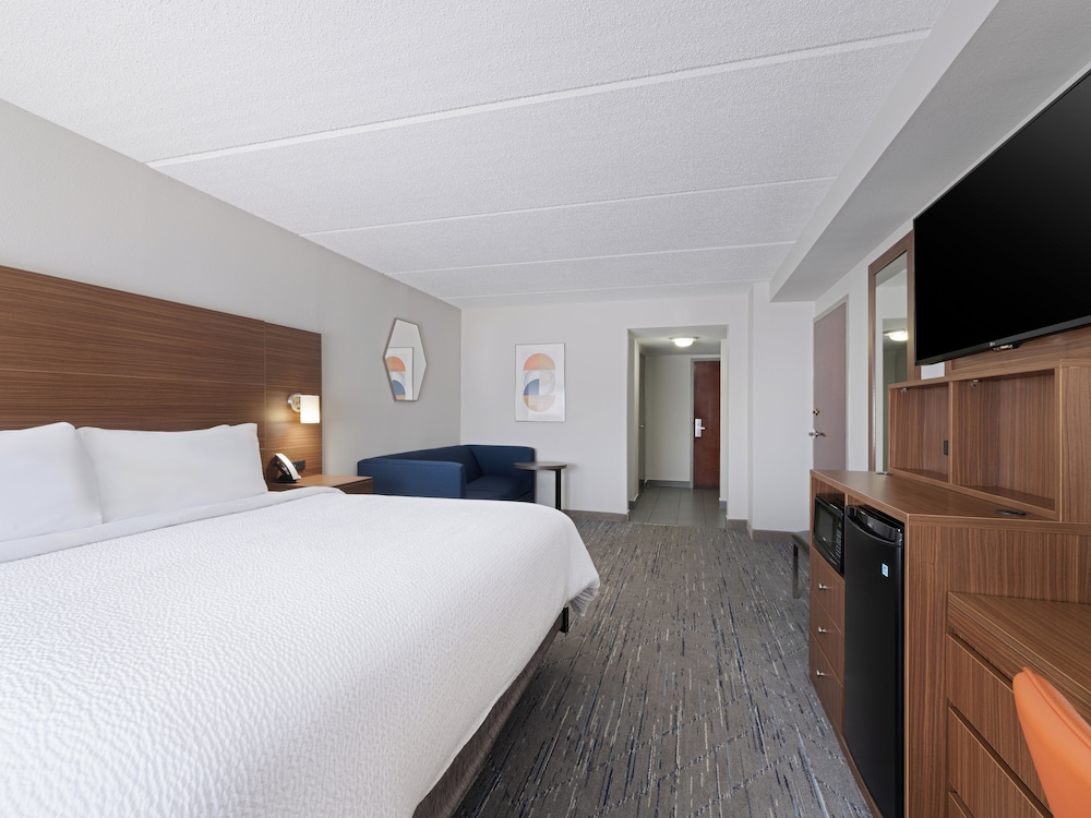 holiday inn express suites augusta west ft gordon
