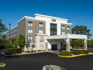 holiday inn express suites augusta west ft gordon