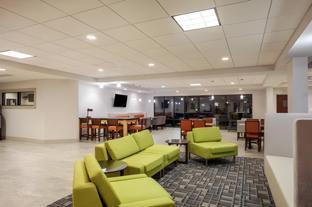 holiday inn express suites augusta west ft gordon