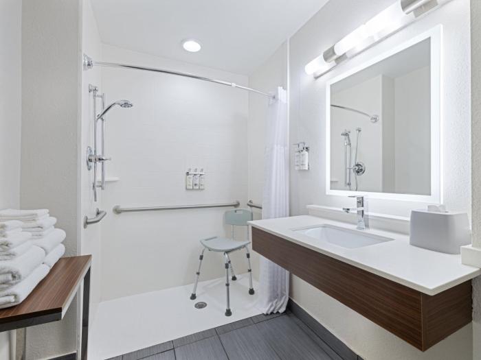 holiday inn express suites augusta west ft gordon