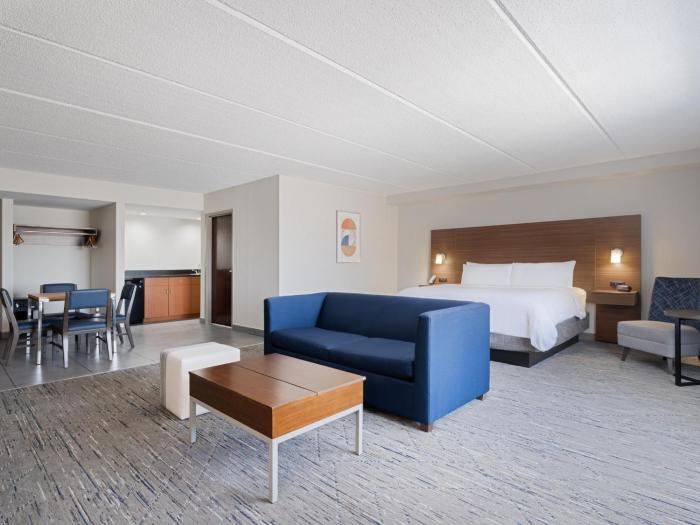 holiday inn express suites augusta west ft gordon