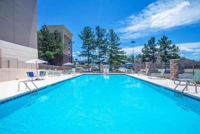 holiday inn express suites augusta west ft gordon