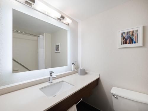holiday inn express suites augusta west ft gordon
