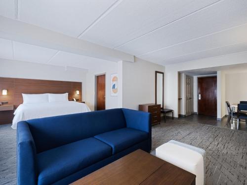 holiday inn express suites augusta west ft gordon
