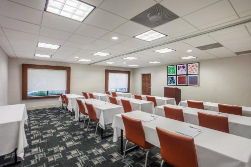 holiday inn express suites augusta west ft gordon