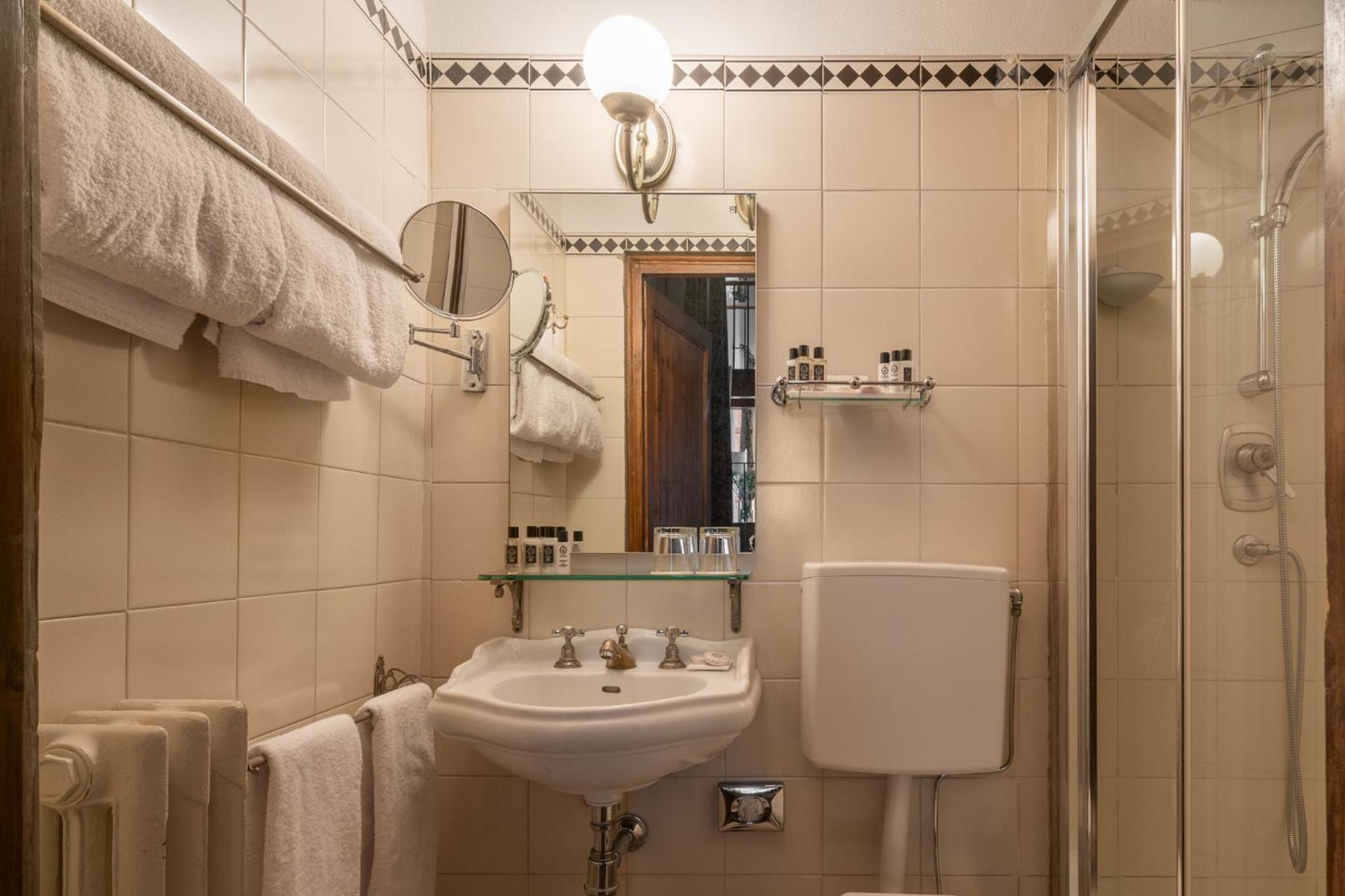 holiday inn express singapore orchard road by ihg