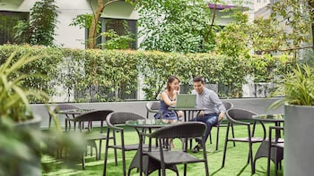 holiday inn express singapore orchard road by ihg