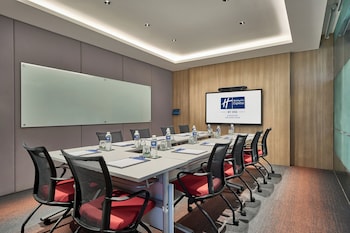 holiday inn express singapore orchard road by ihg
