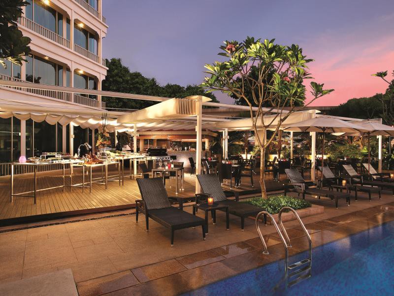 the robertson house by the crest collection