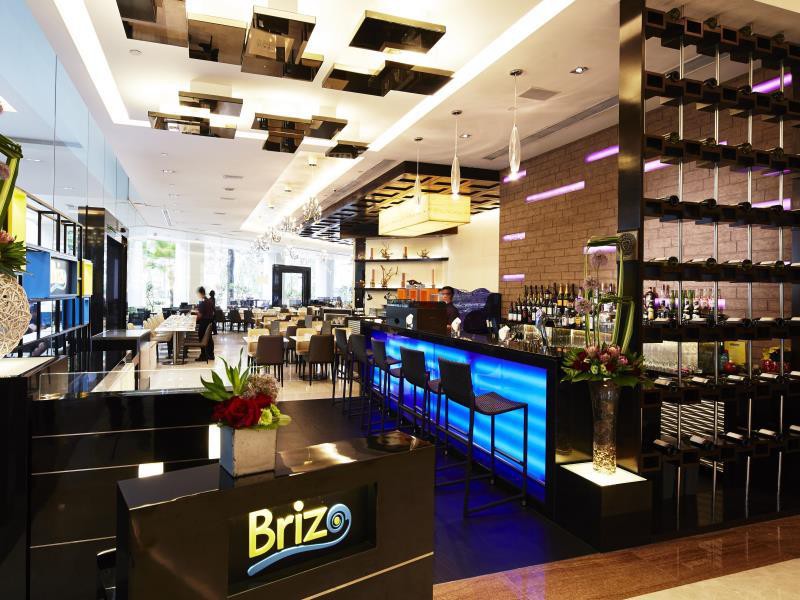 the robertson house by the crest collection