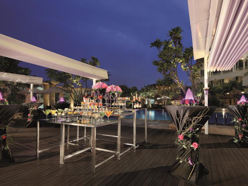 the robertson house by the crest collection